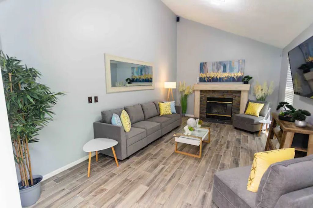 Photo of Livingroom in Independence