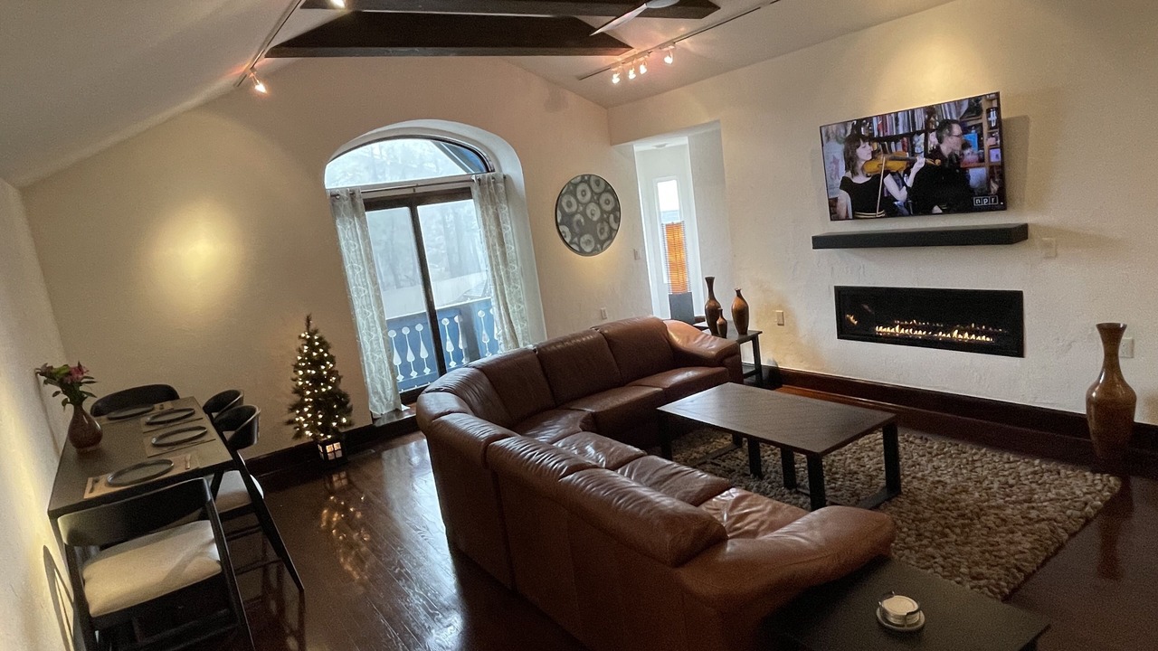 Photo of Livingroom in Blowing Rock