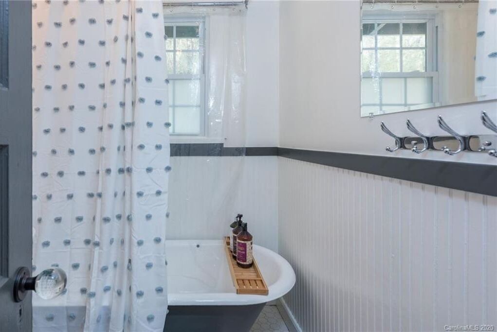 Photo of Bathroom in Woodfin