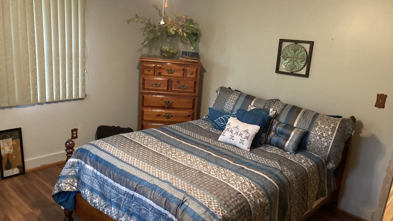 Photo of Bedroom in Hendersonville