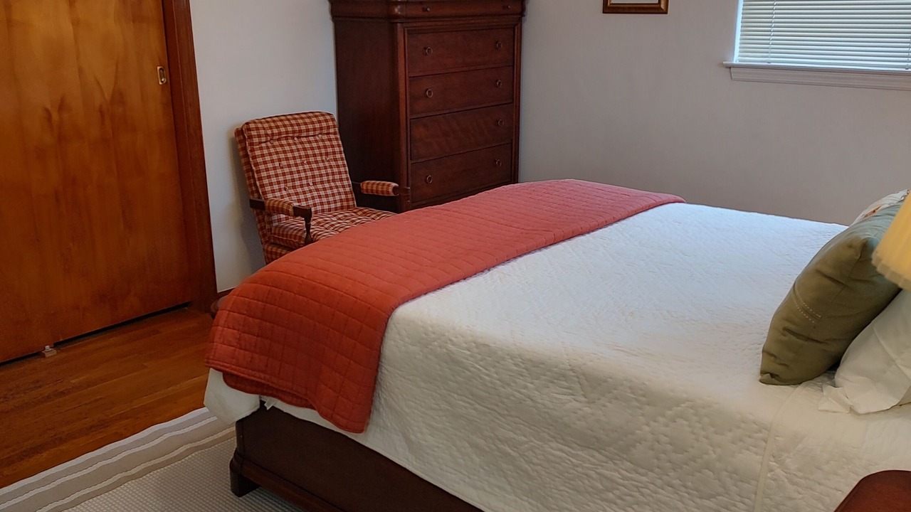 Photo of Bedroom in South Williamson