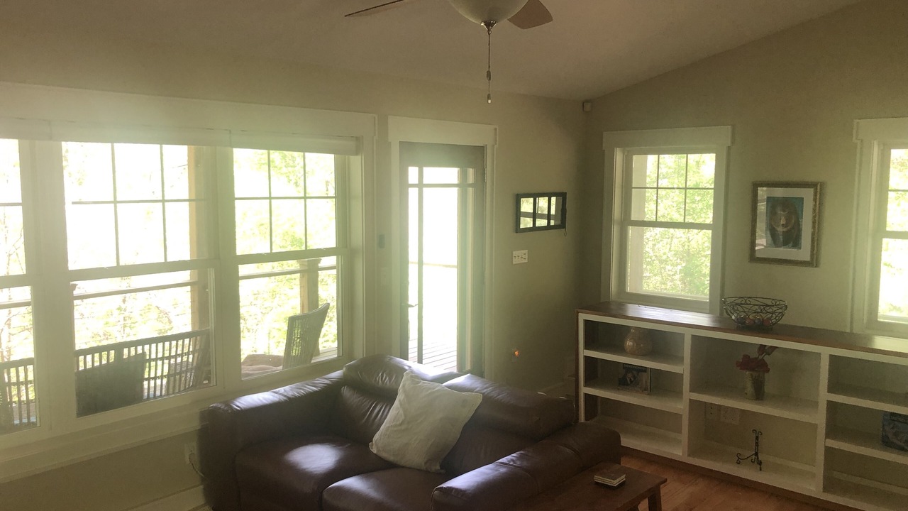 Photo of Livingroom in Asheville