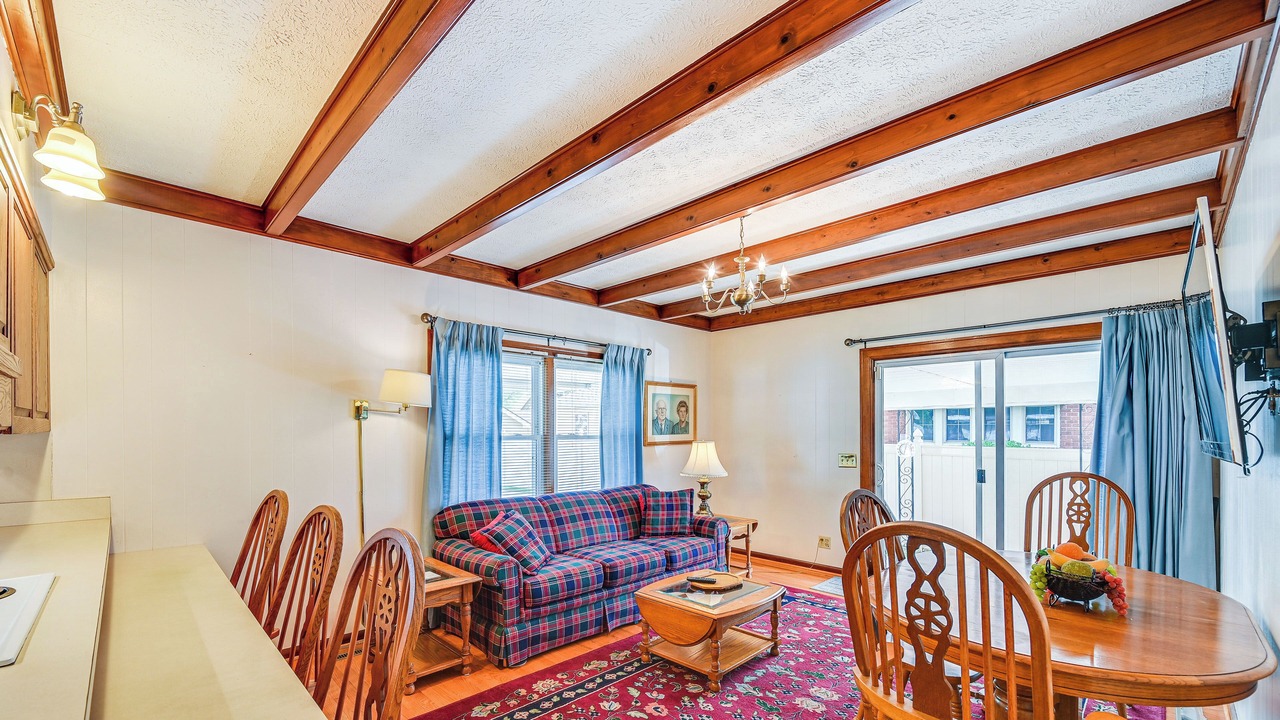 Photo of Livingroom in Paintsville