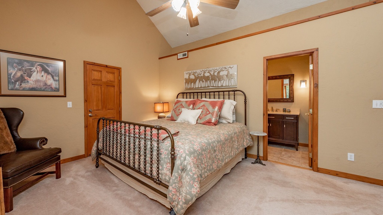 Photo of Bedroom in Blakeslee