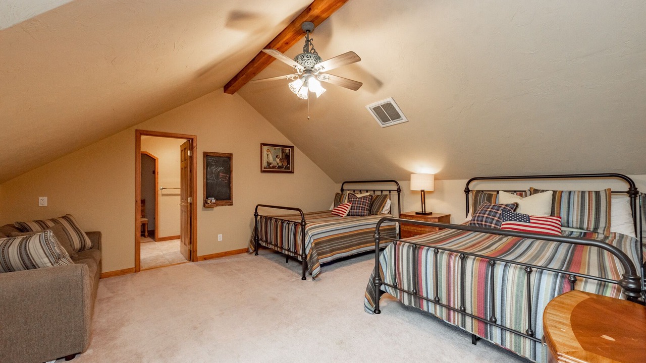 Photo of Bedroom in Blakeslee