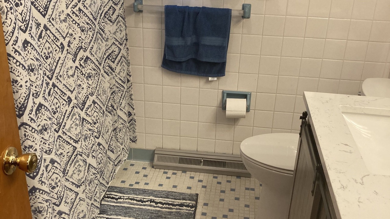 Photo of Bathroom in Kenton