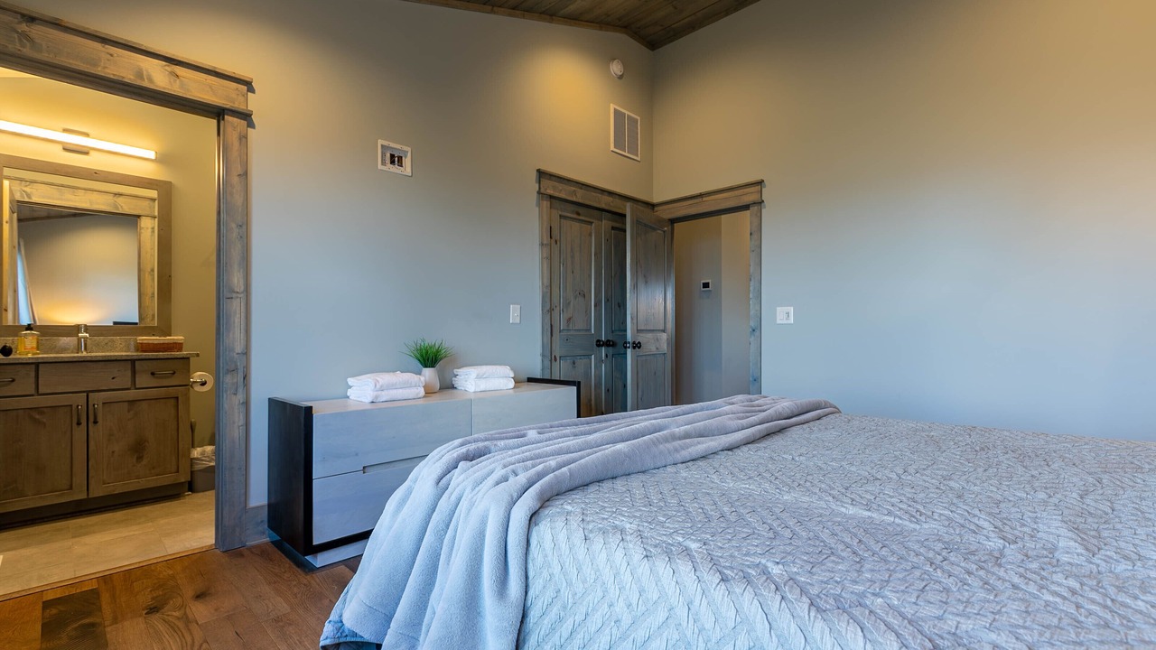Photo of Bedroom in Banner Elk