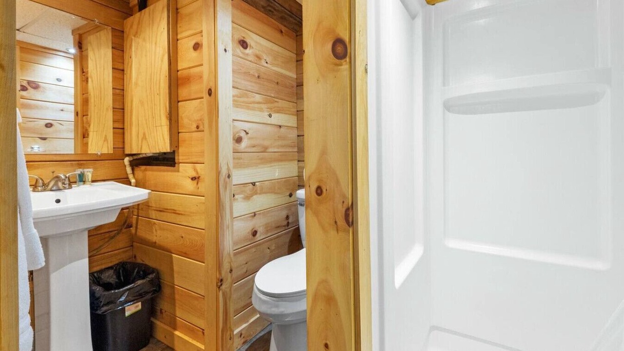 Photo of Bathroom in Slade