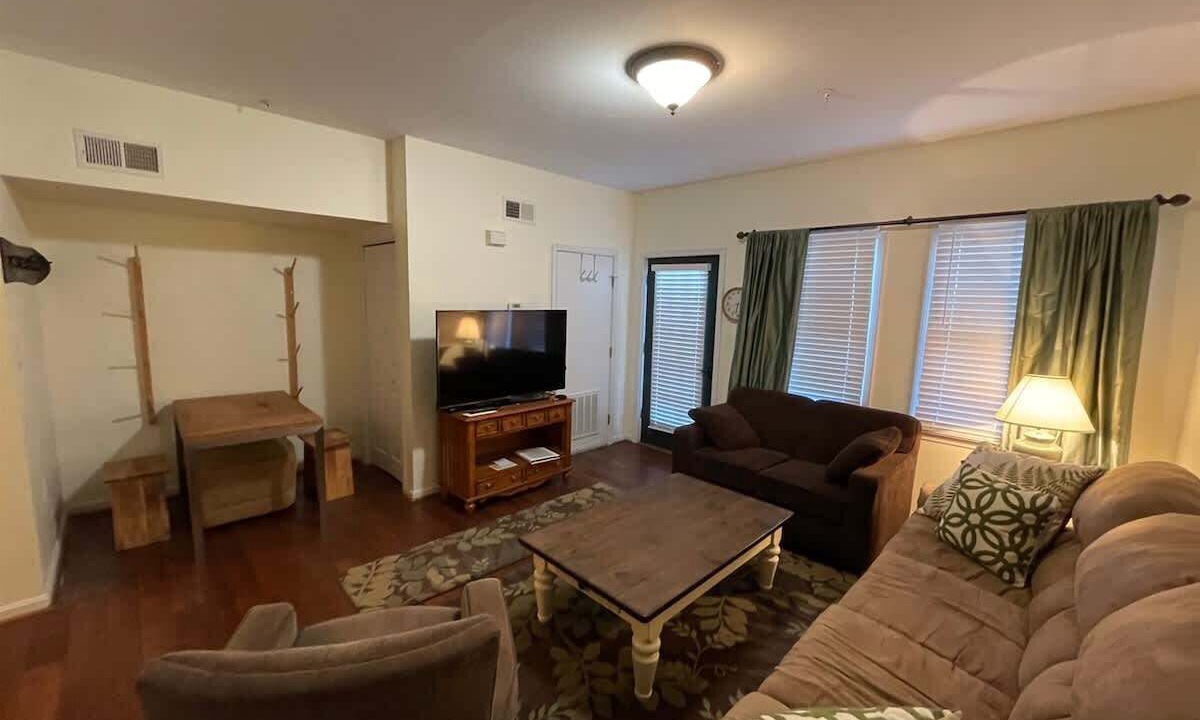 Photo of Livingroom in Mercersburg