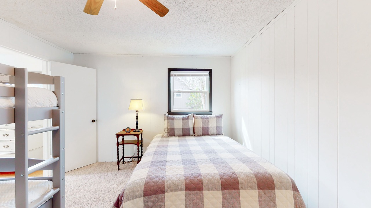 Photo of Bedroom in Newland