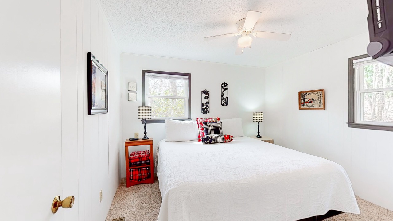 Photo of Bedroom in Newland