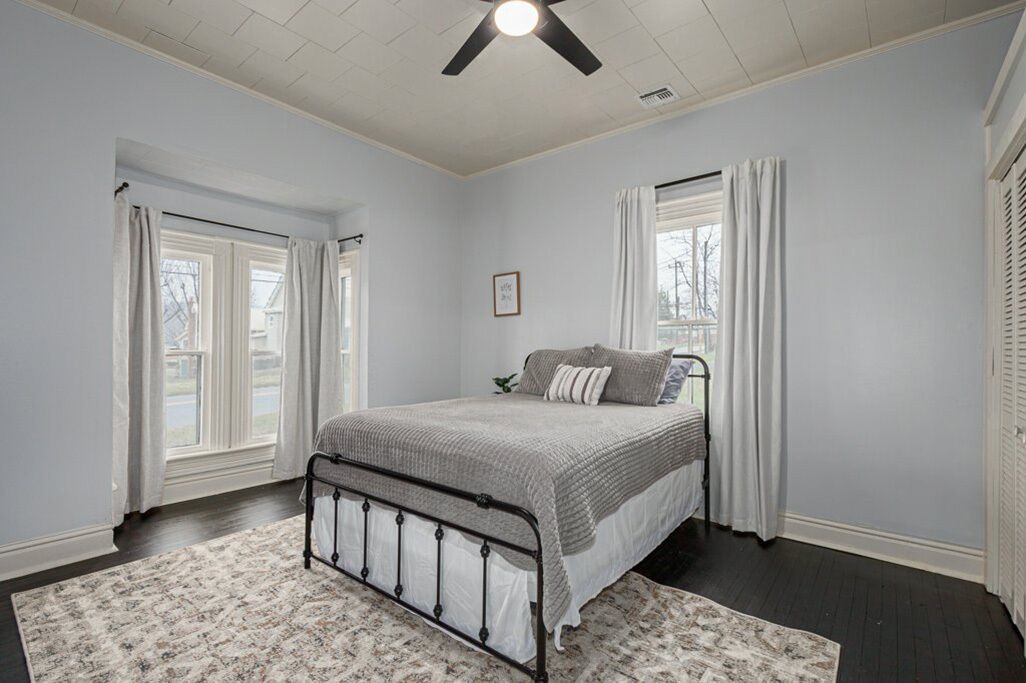 Photo of Bedroom in Old Fort
