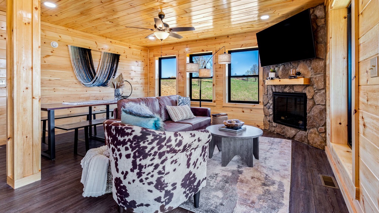 Photo of Livingroom in Rogers