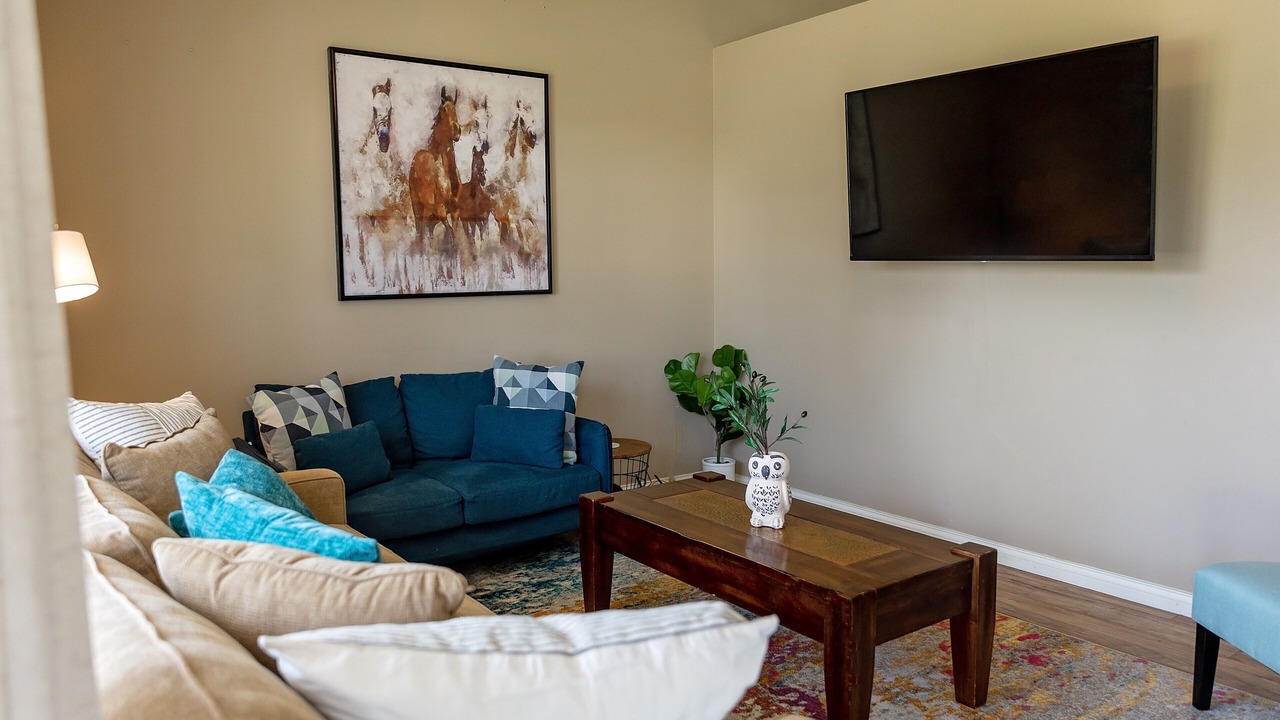 Photo of Livingroom in Crittenden