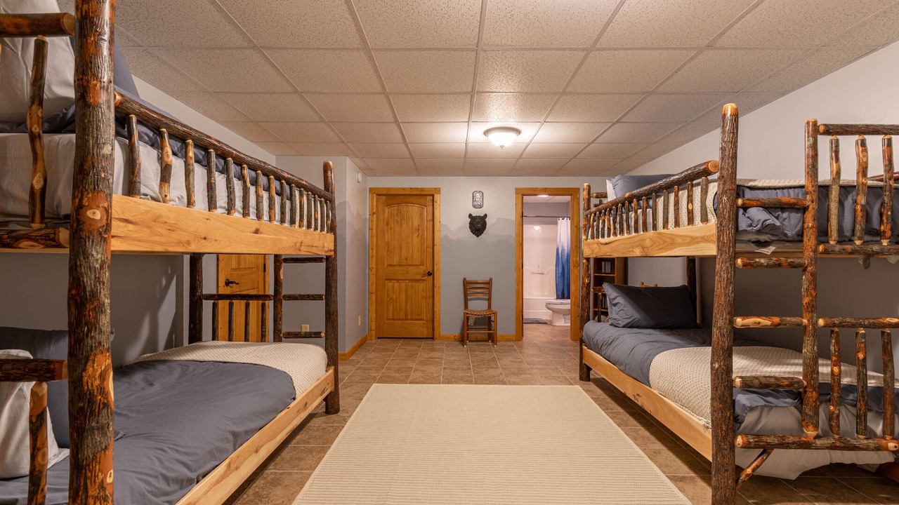 Photo of Bedroom in Lansing