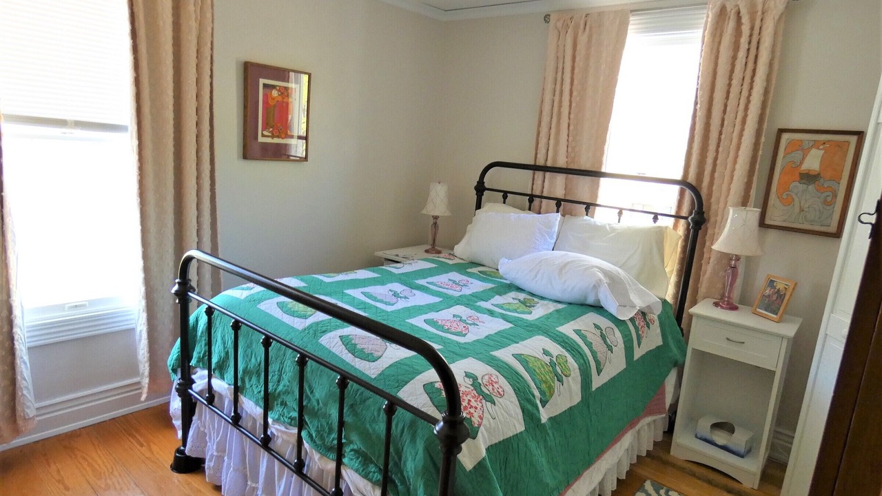 Photo of Bedroom in Marshall