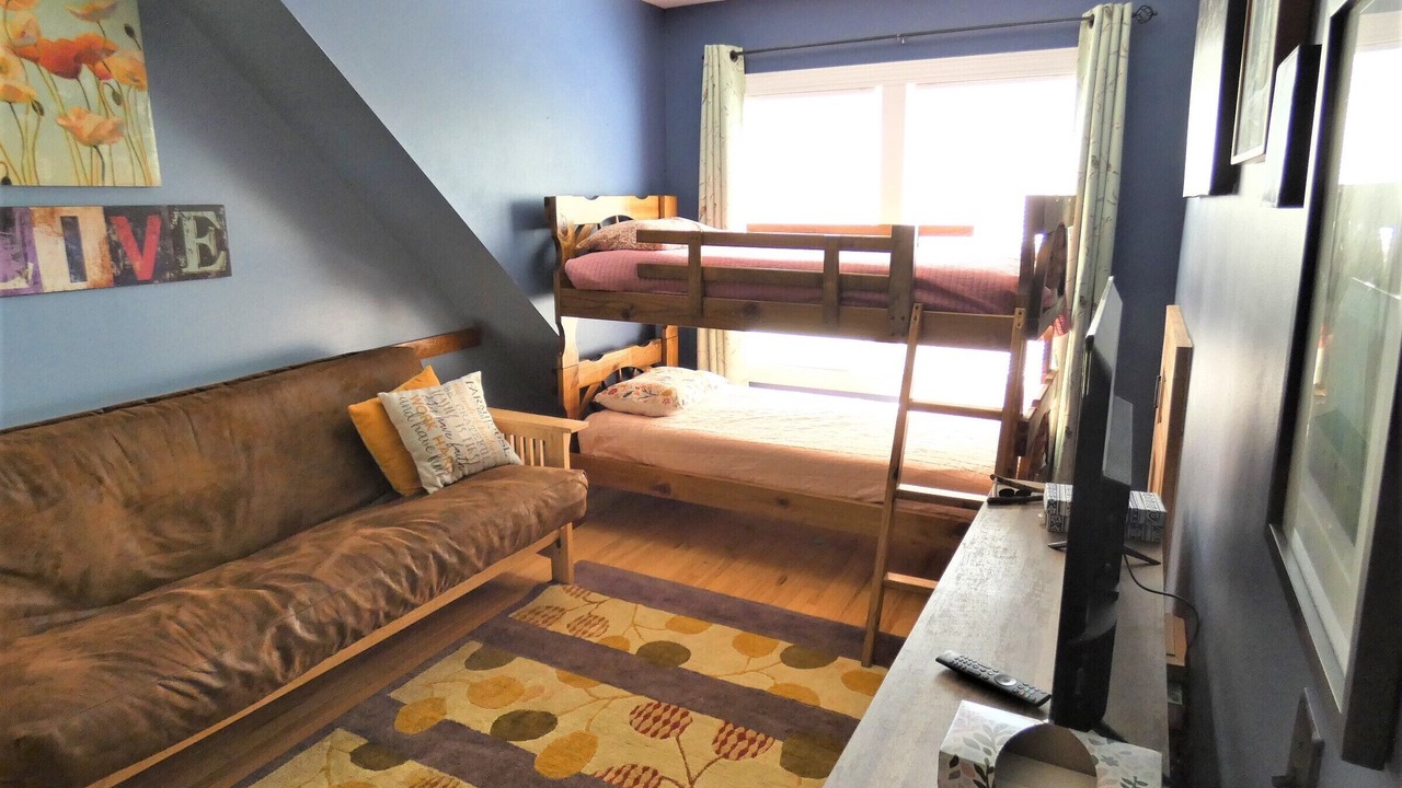 Photo of Bedroom in Marshall