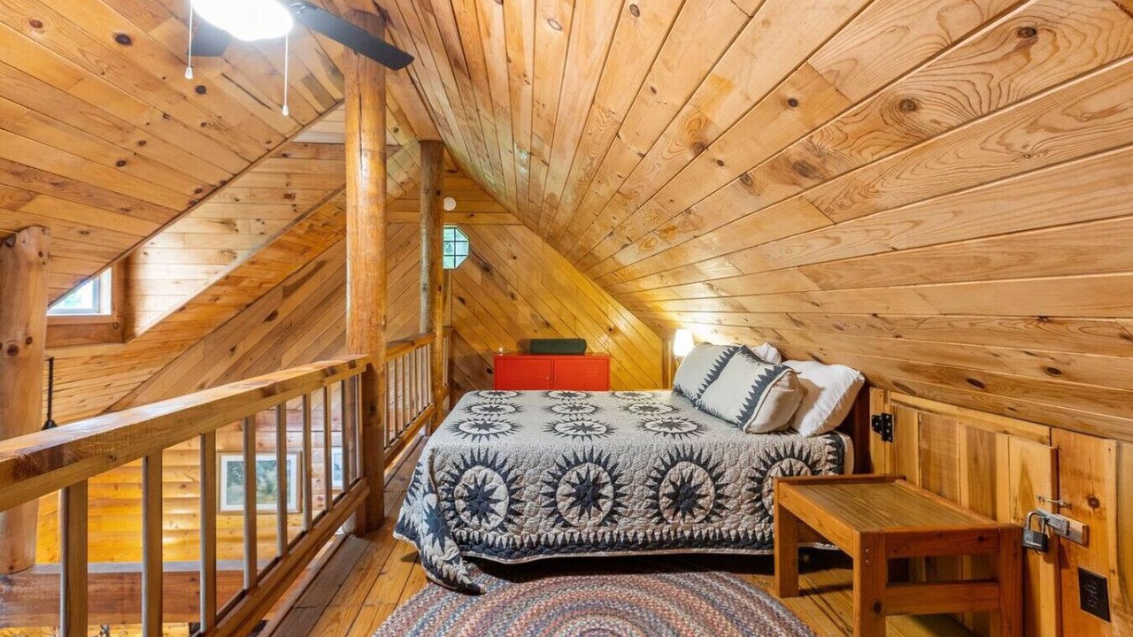 Photo of Bedroom in Pine Ridge