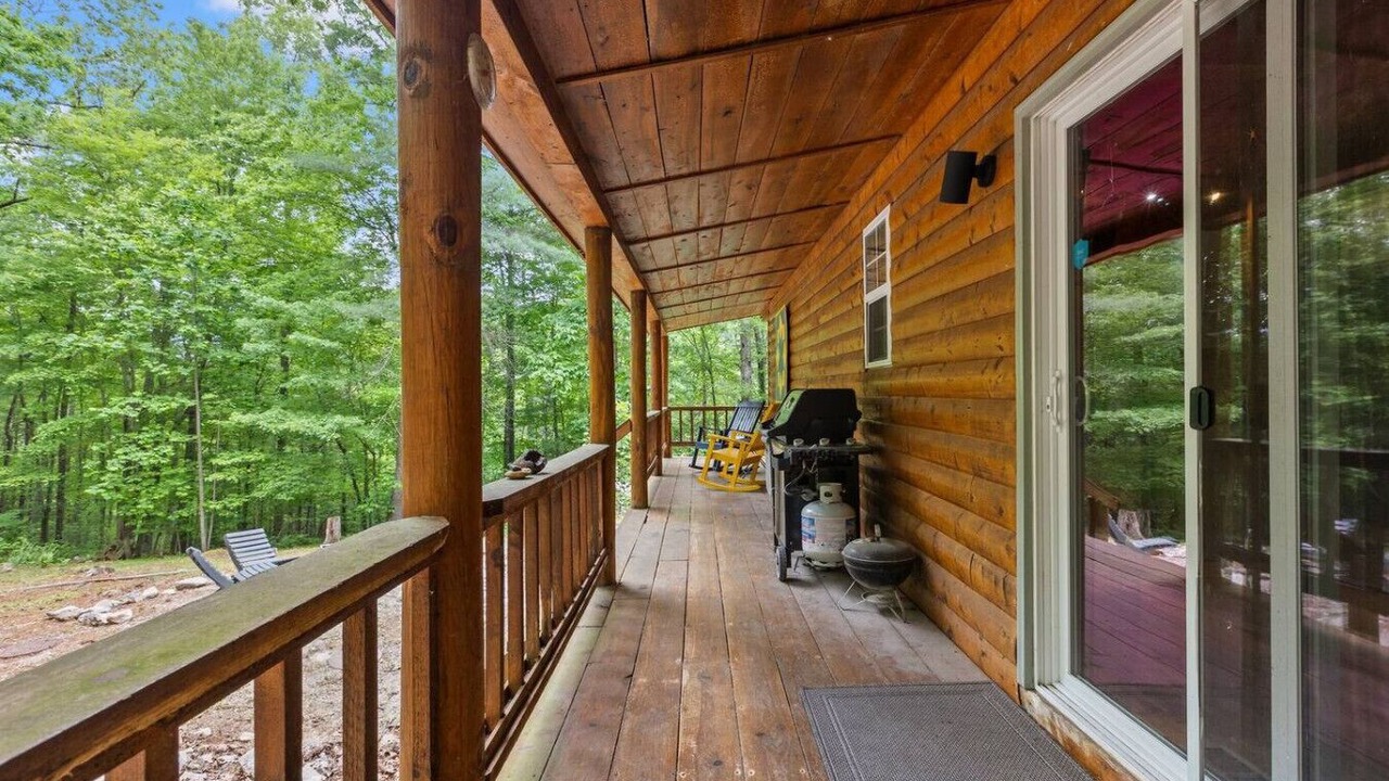 Photo of Patio Balcony in Pine Ridge