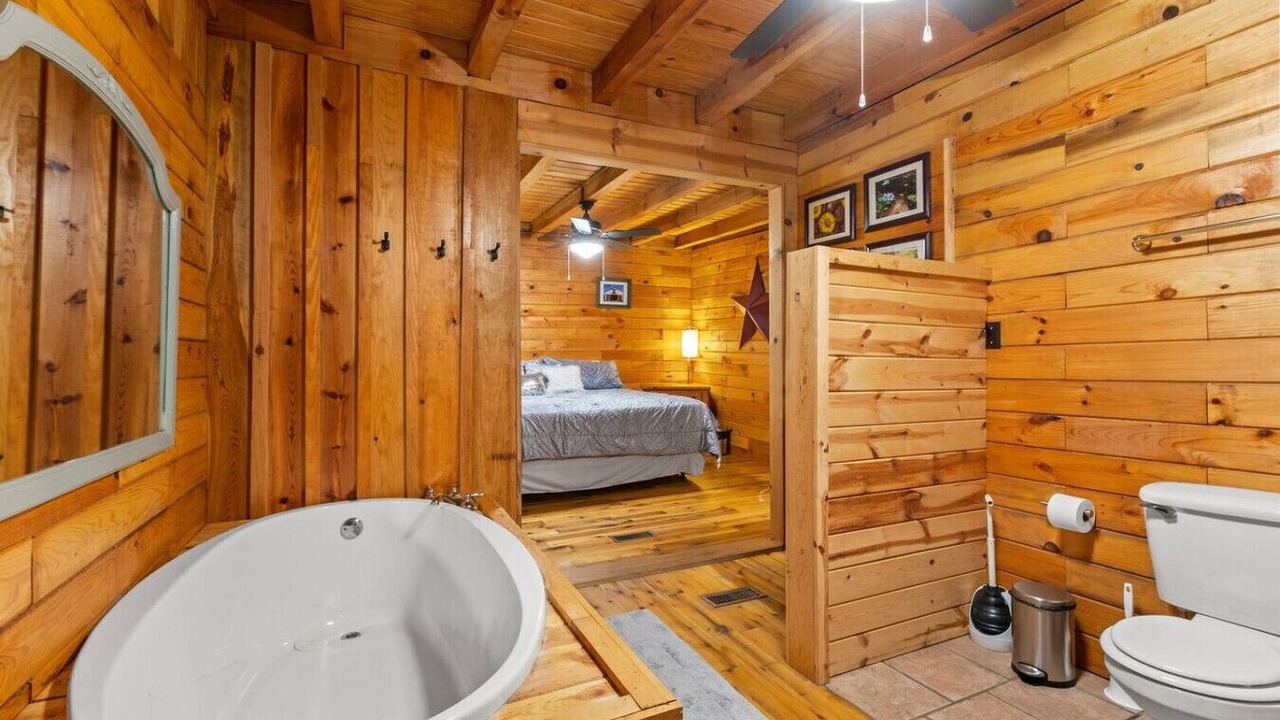 Photo of Bathroom in Pine Ridge