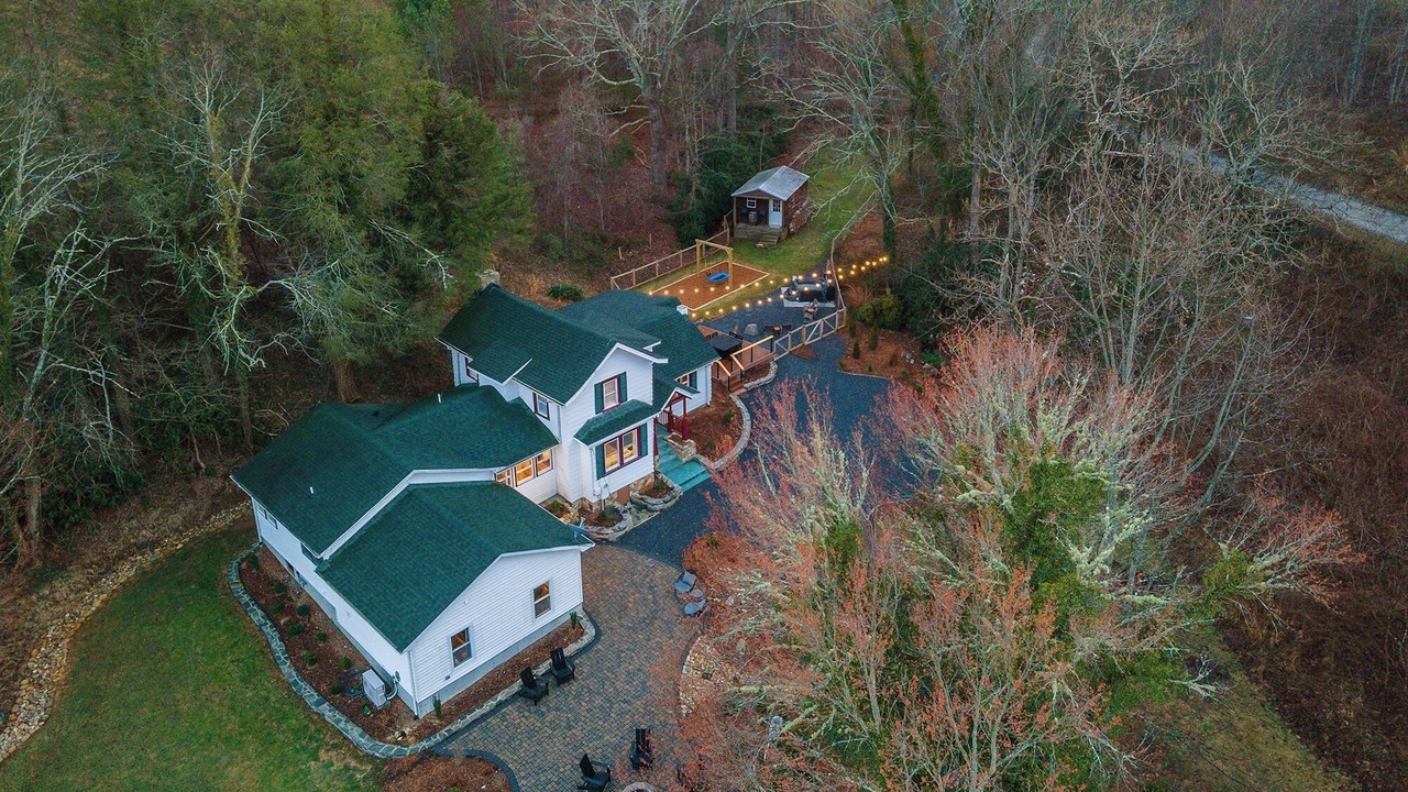 Photo of Outdoor in Fairview