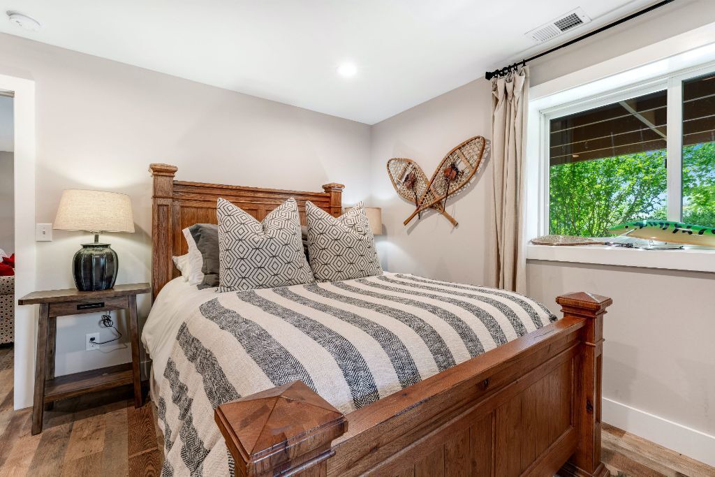 Photo of Bedroom in Frank