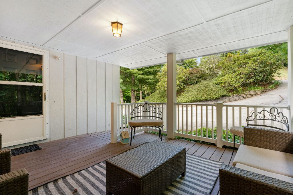 Photo of Patio Balcony in Frank