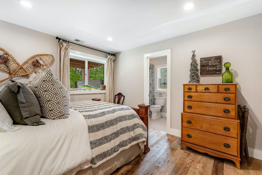 Photo of Bedroom in Frank