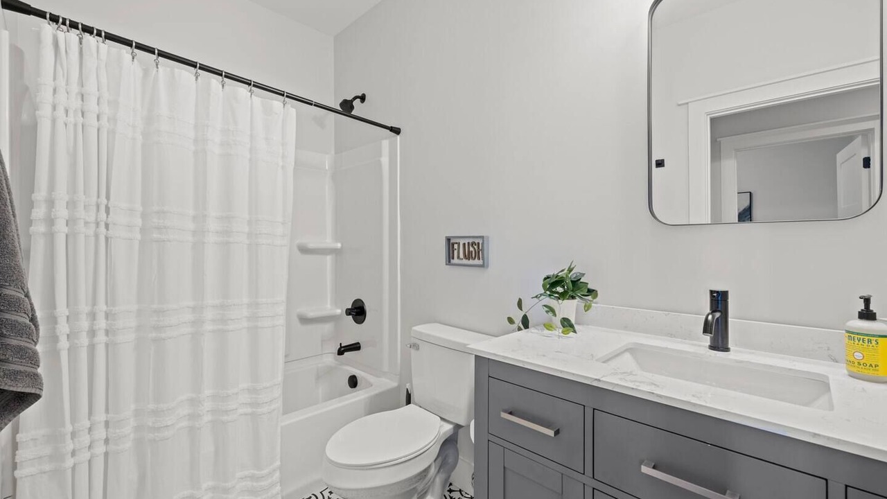 Photo of Bathroom in Black Mountain