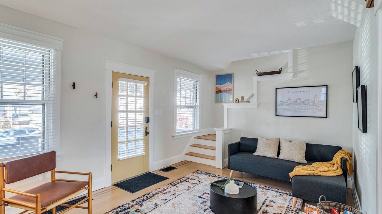 Photo of Livingroom in Oakley