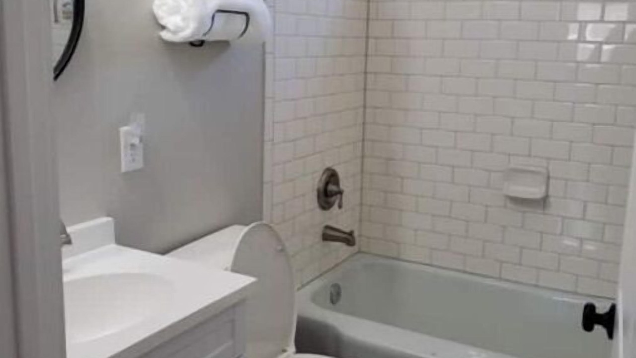 Photo of Bathroom in Hendersonville