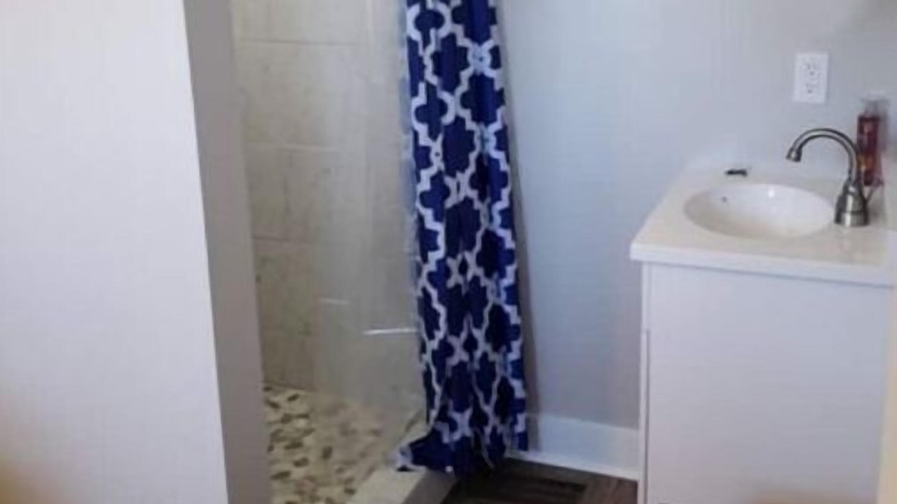 Photo of Bathroom in Hendersonville