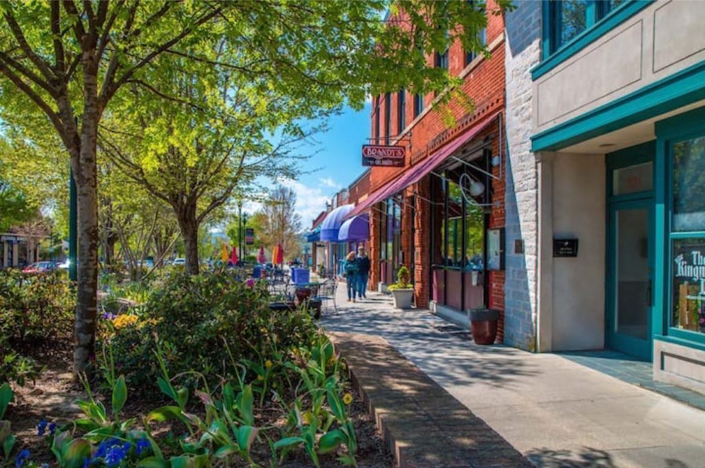 Photo of Outdoor in Hendersonville