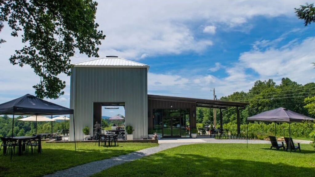 Photo of Outdoor in Hendersonville