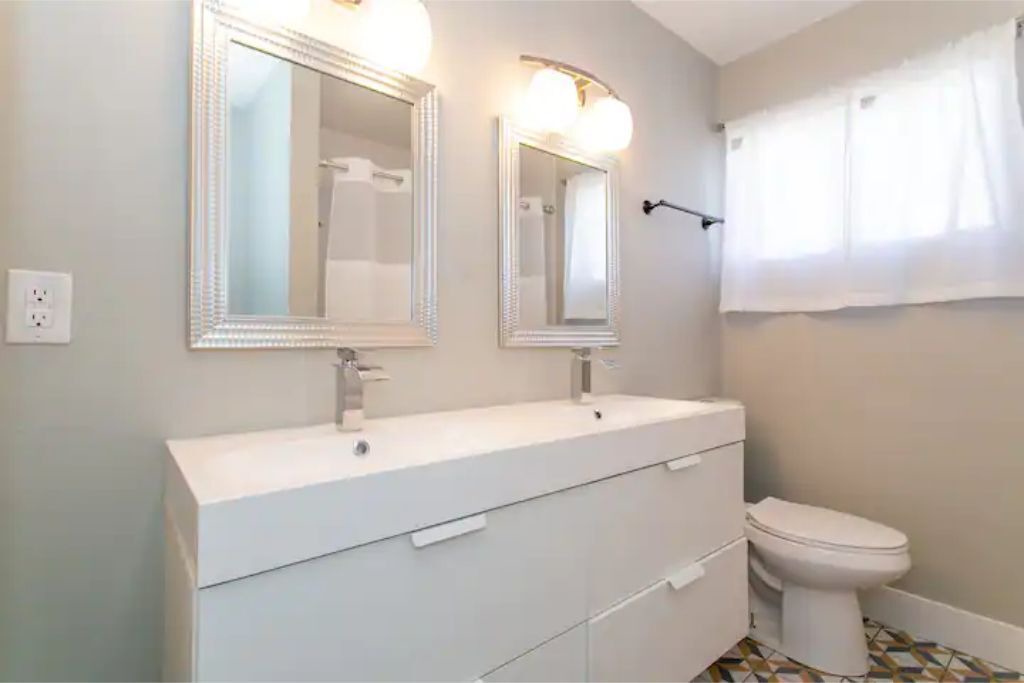 Photo of Bathroom in Rancho Oakey