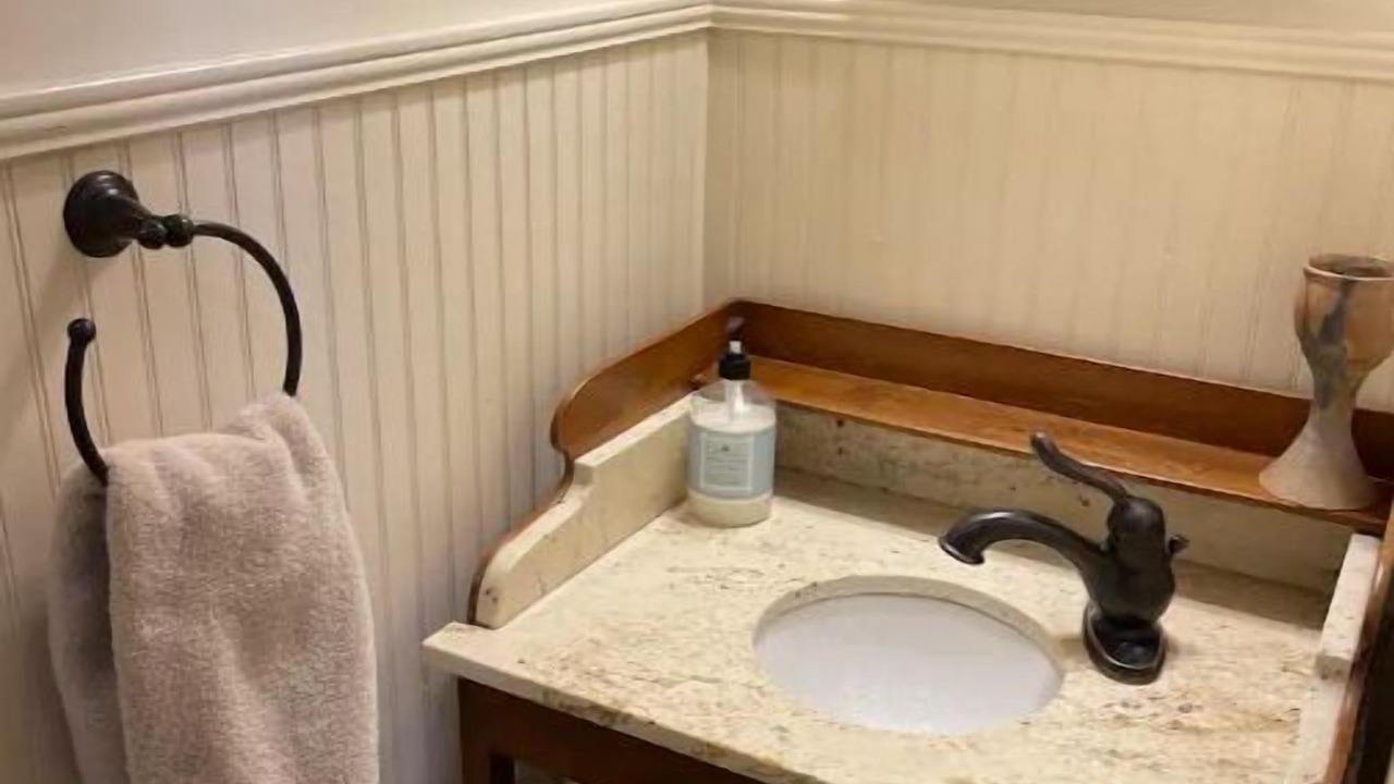 Photo of Bathroom in Black Mountain