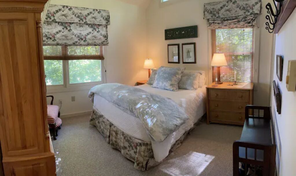 Photo of Bedroom in Black Mountain