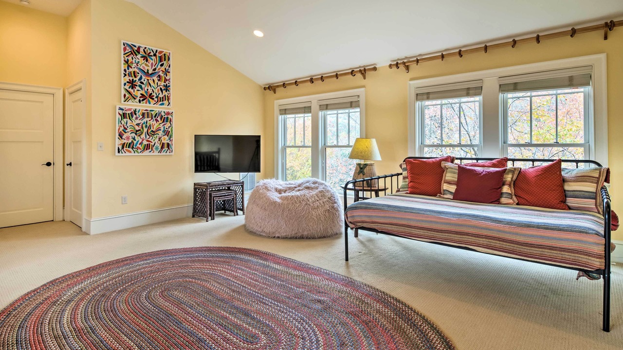 Photo of Livingroom in Mill Spring