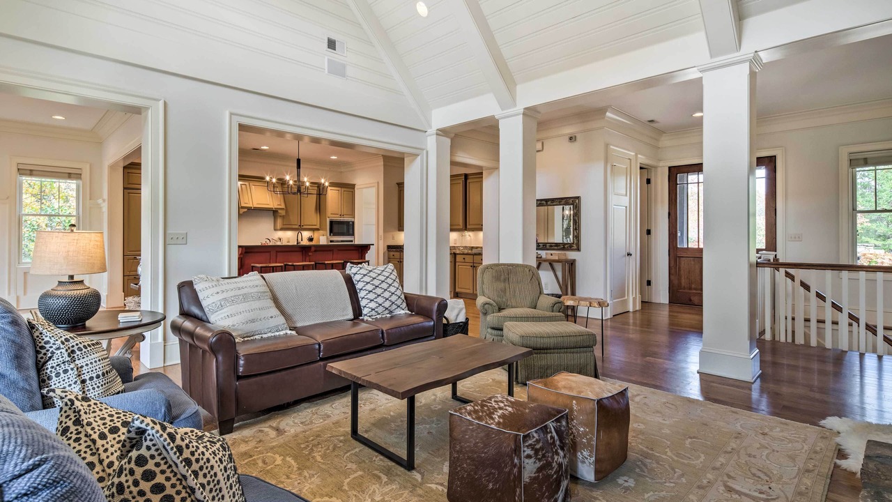 Photo of Livingroom in Mill Spring
