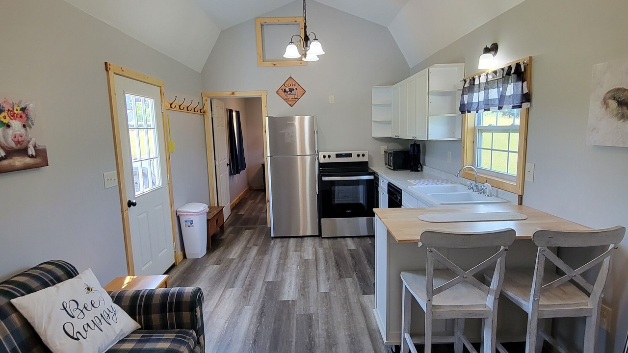 Photo of Livingroom in French Creek