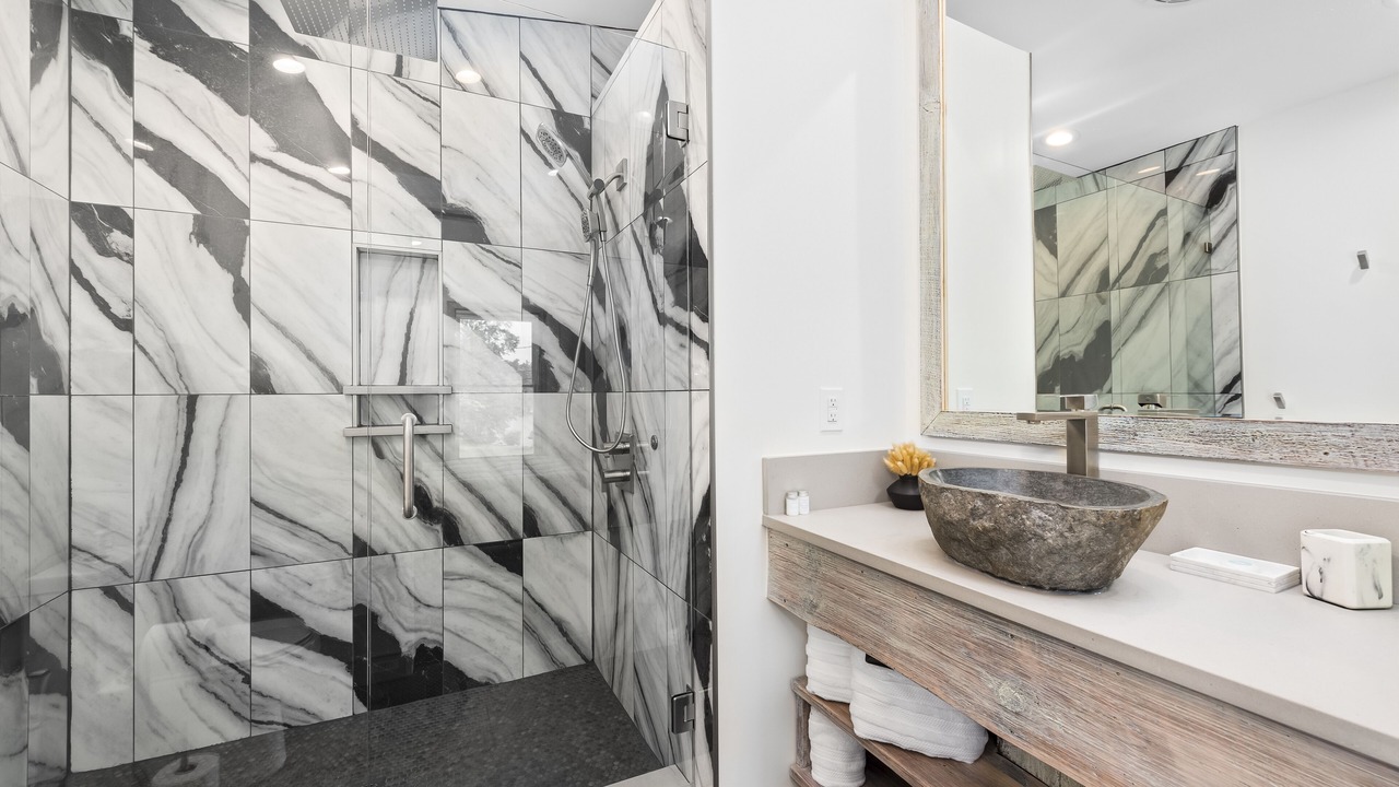 Photo of Bathroom in Valley Hill