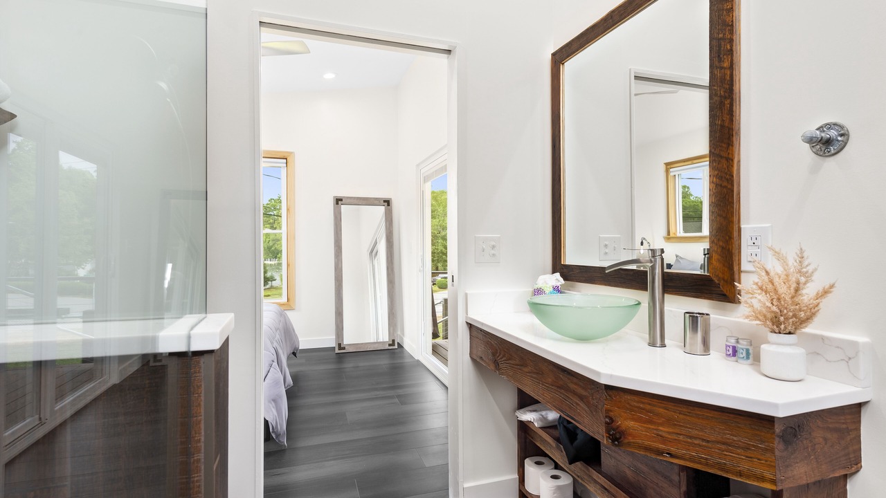 Photo of Bathroom in Valley Hill