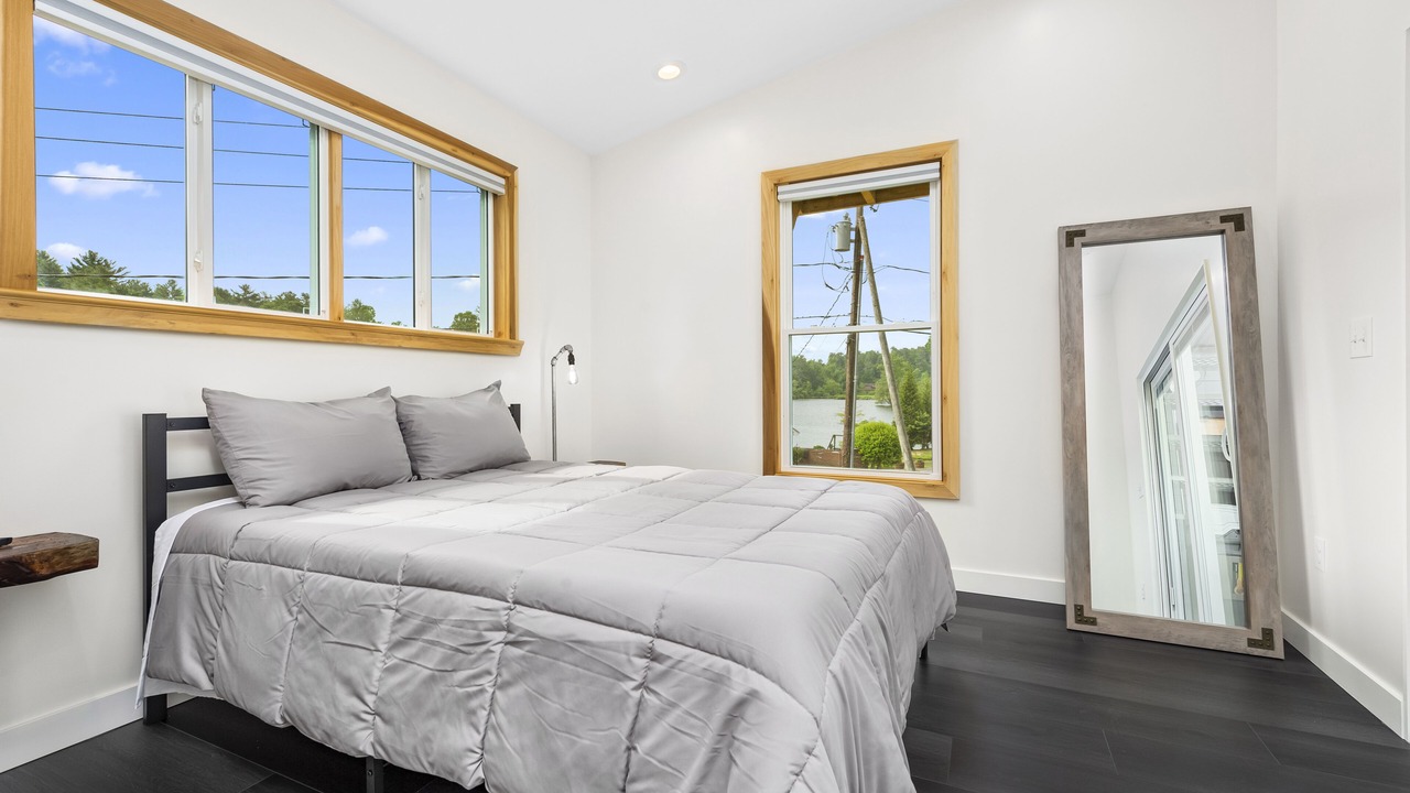 Photo of Bedroom in Valley Hill