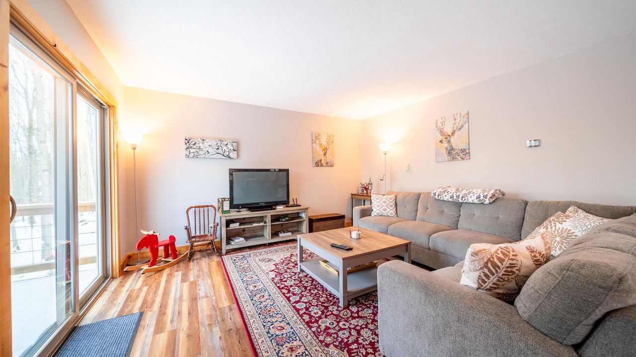 Photo of Livingroom in Old Timberline