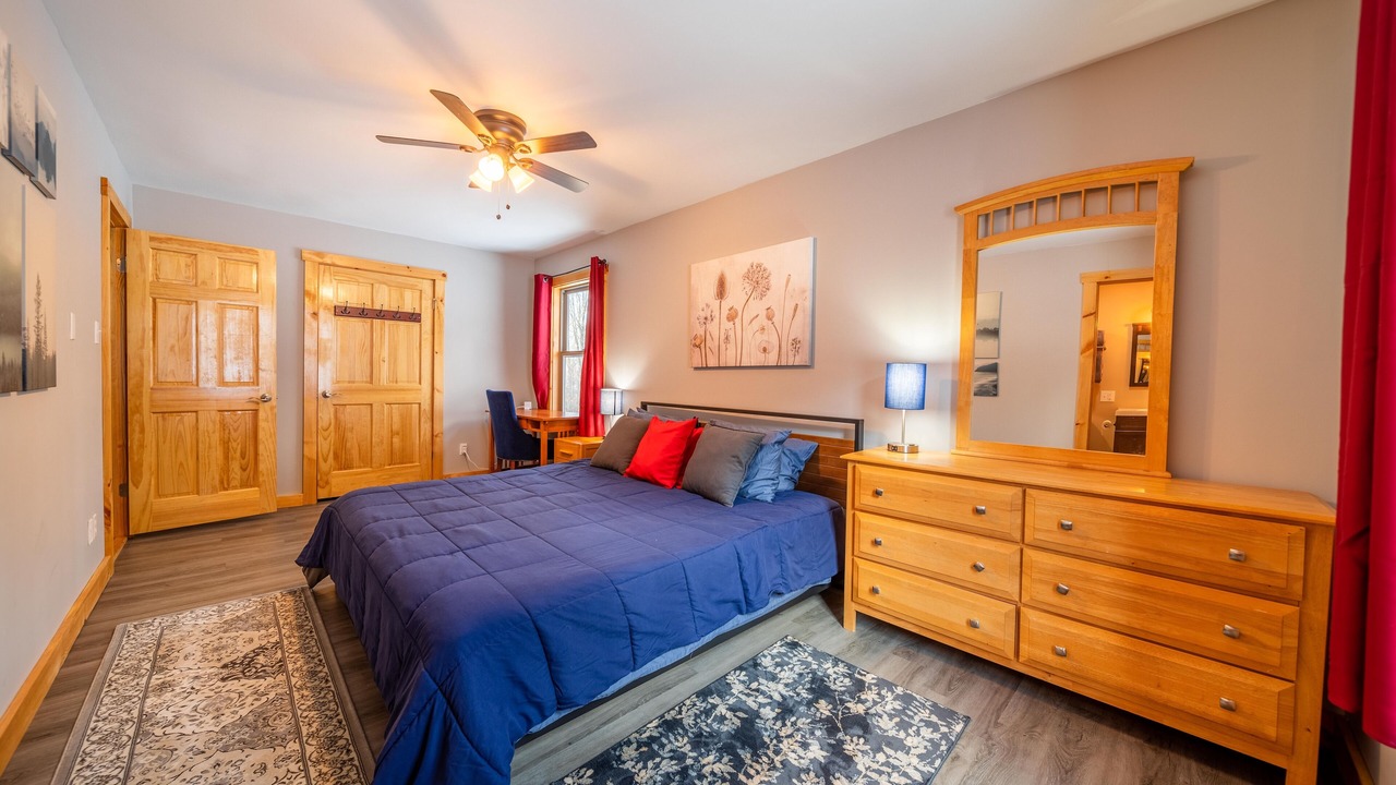 Photo of Bedroom in Old Timberline