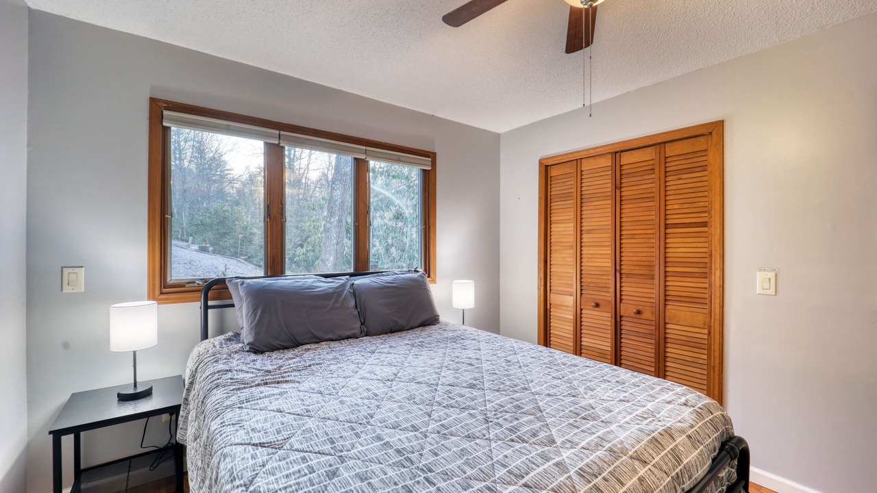 Photo of Bedroom in Newland
