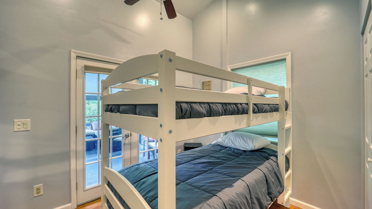 Photo of Bedroom in Newland
