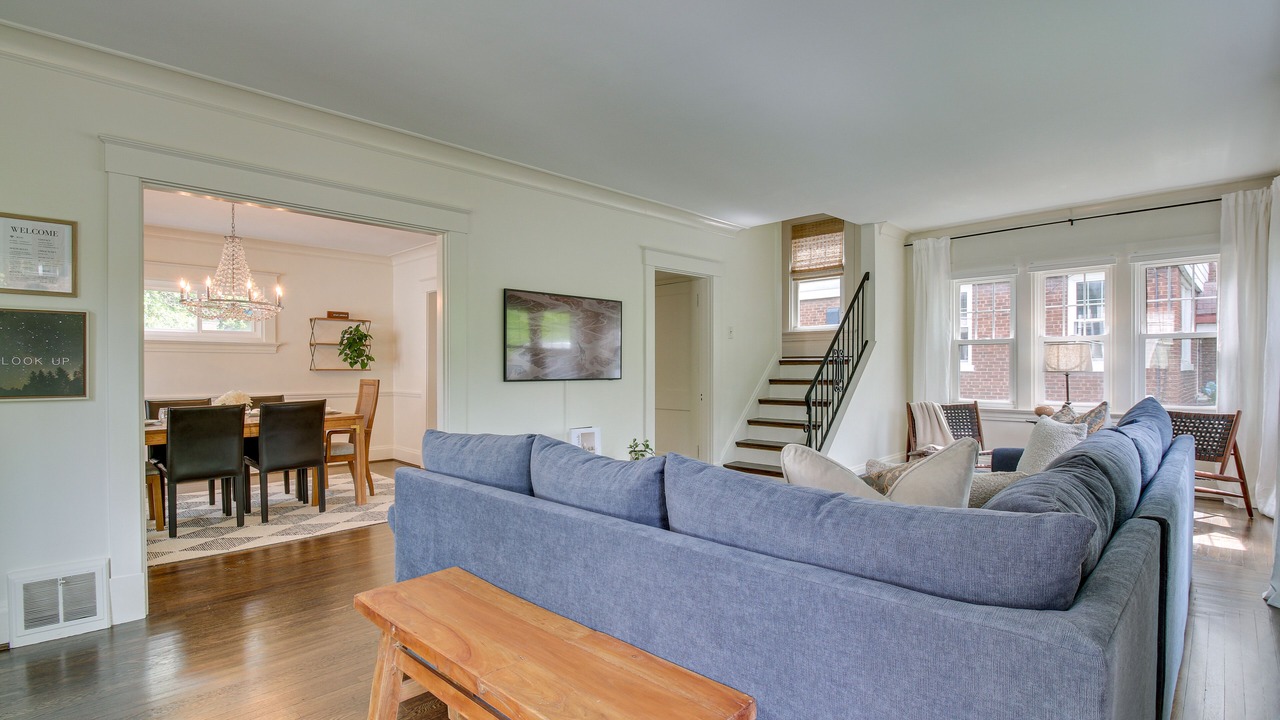 Photo of Bedroom in Roselawn Finance