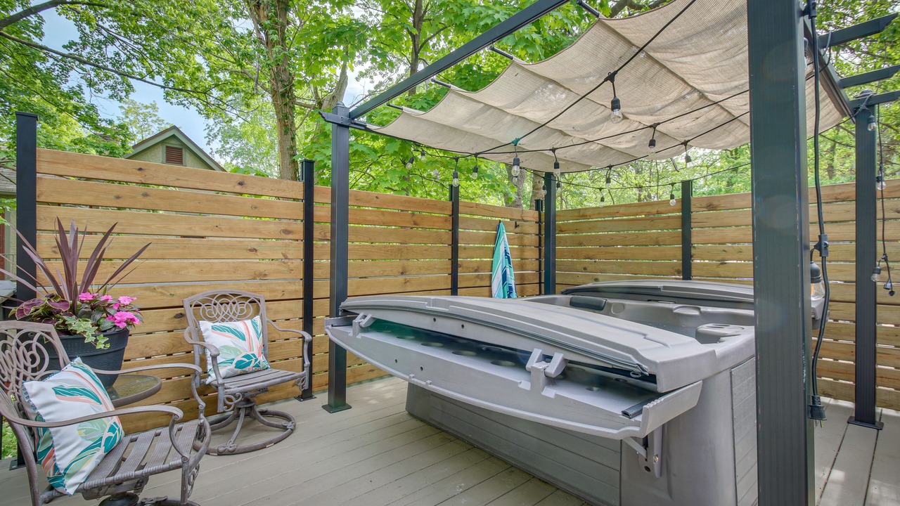 Photo of Outdoor in Roselawn Finance