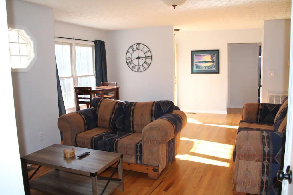 Photo of Livingroom in Butler